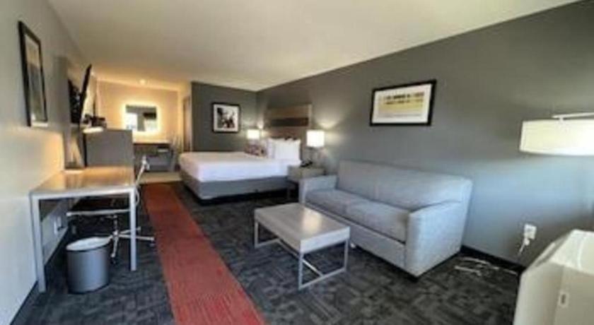 Pacific Motor Hotel 2*
